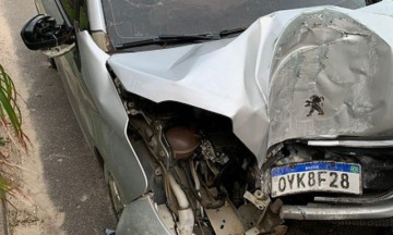 Peugeot 208 Batido...