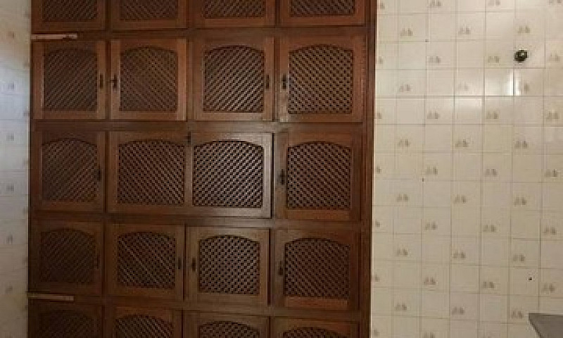 Vendo Casa No Bairro...