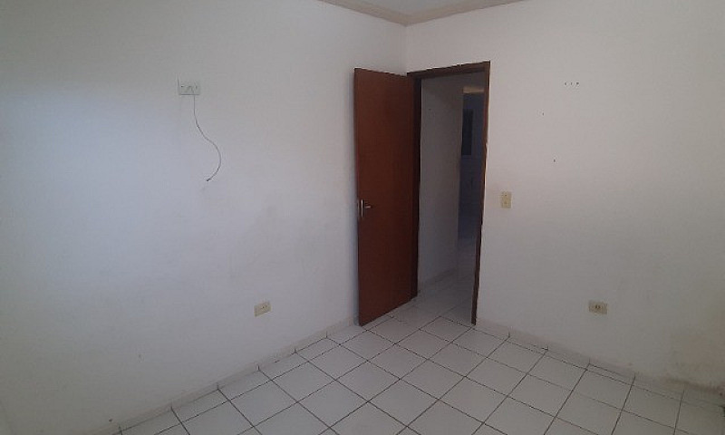 Ótima Casa Individua...