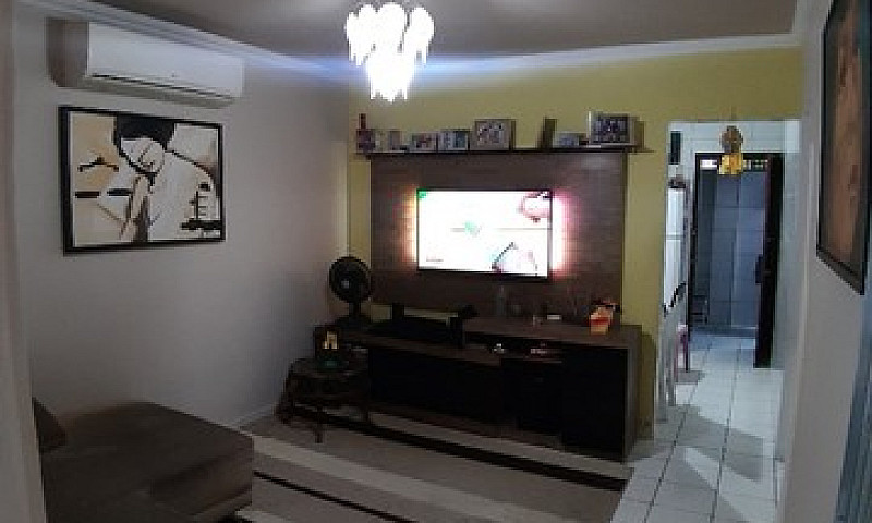 Ótima Casa Individua...