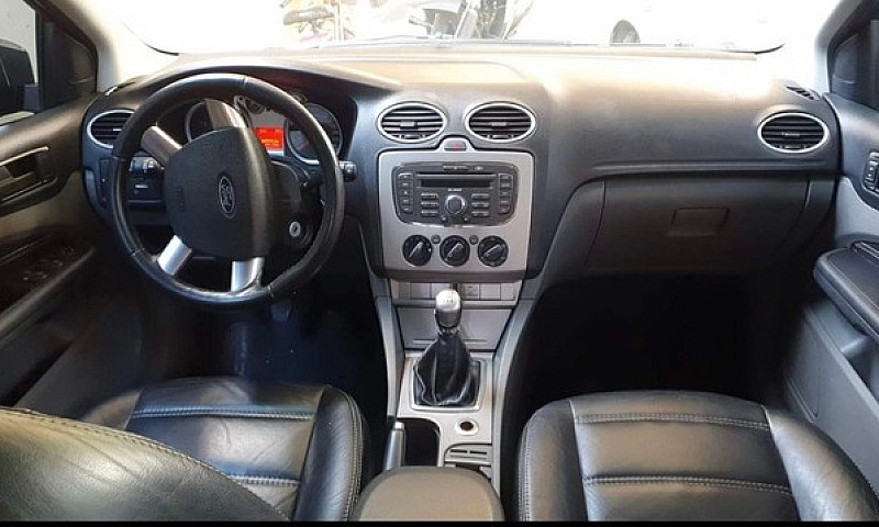 Ford Focus 1.6 Glx...