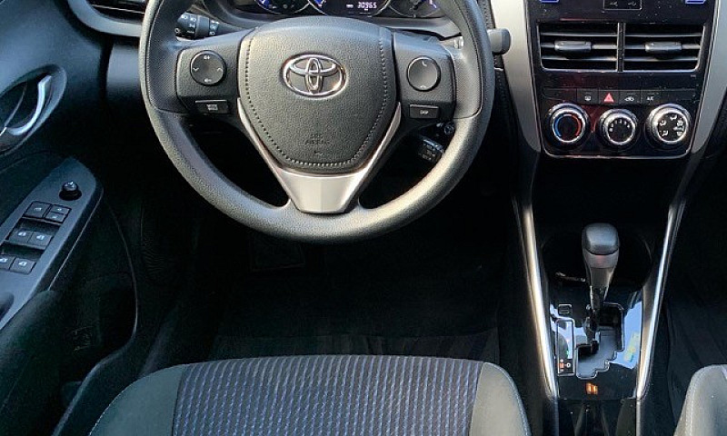 Yaris  2019 1.3 Auto...