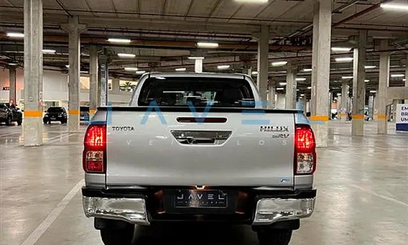 Toyota Hilux 2.8 Srv...