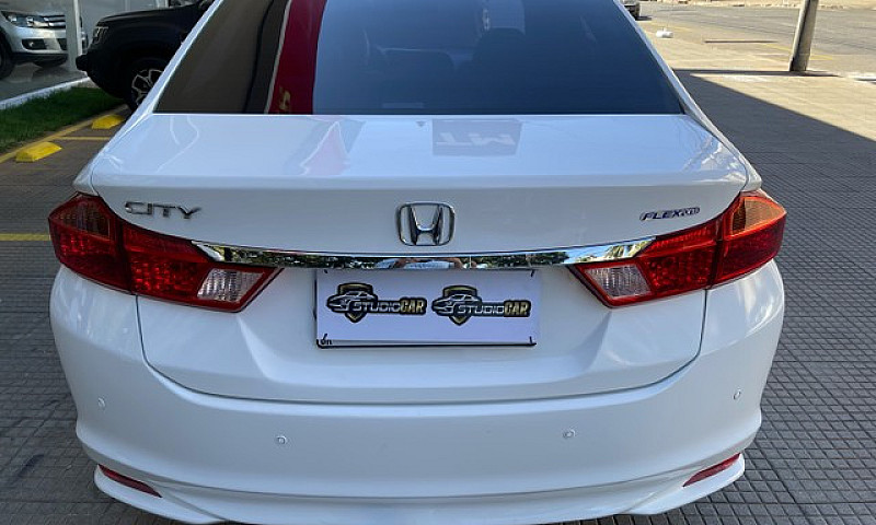 Honda City  1.5...