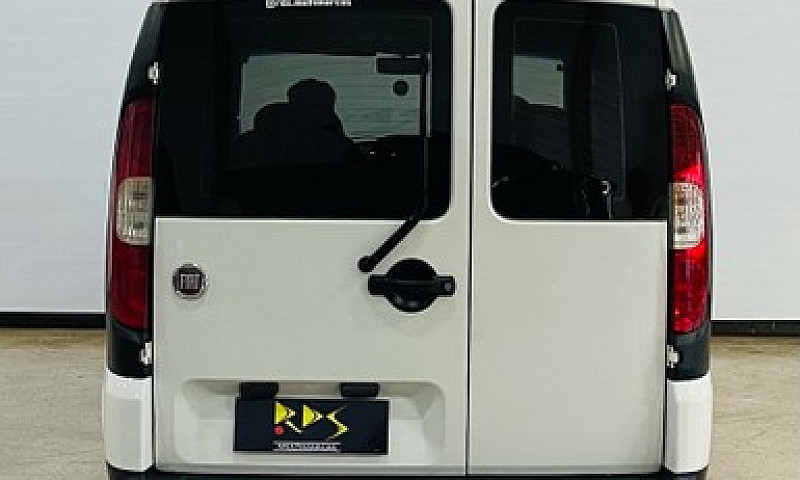 Doblo 2013 Essence 7...