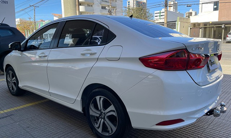 Honda City  1.5...