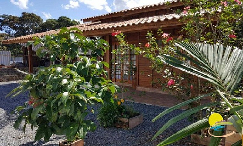 Casa Com 2 Dormitóri...