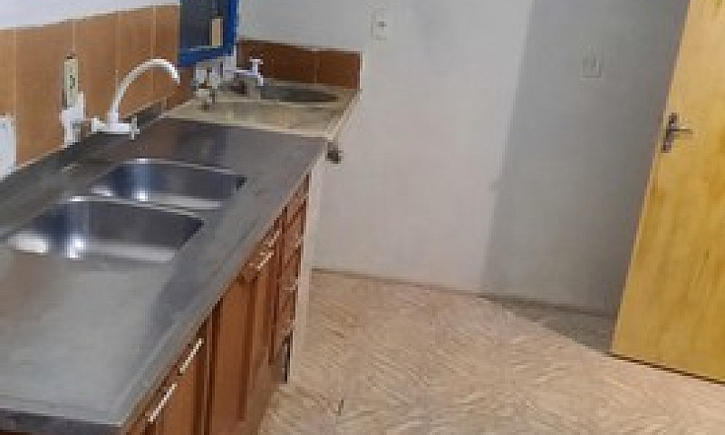 Aluguel 3 Cômodos...