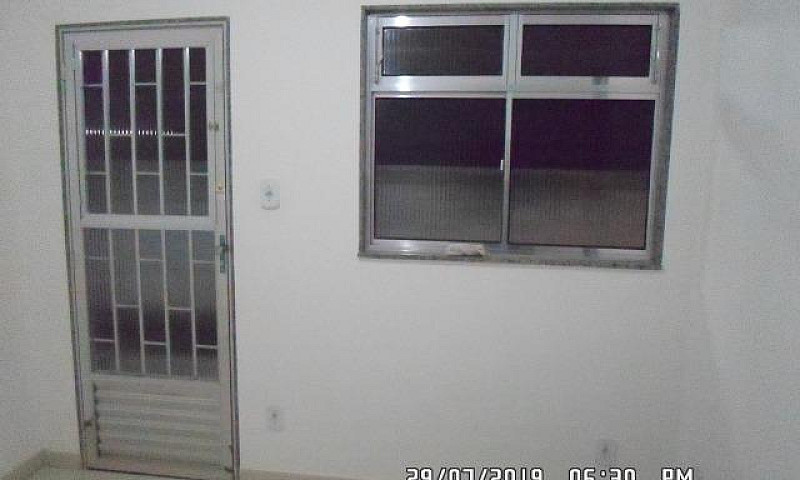 Casa Com 60M² 1 Quar...