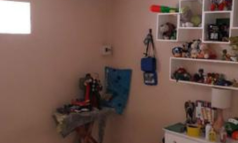 Alugo Quarto! Leia A...