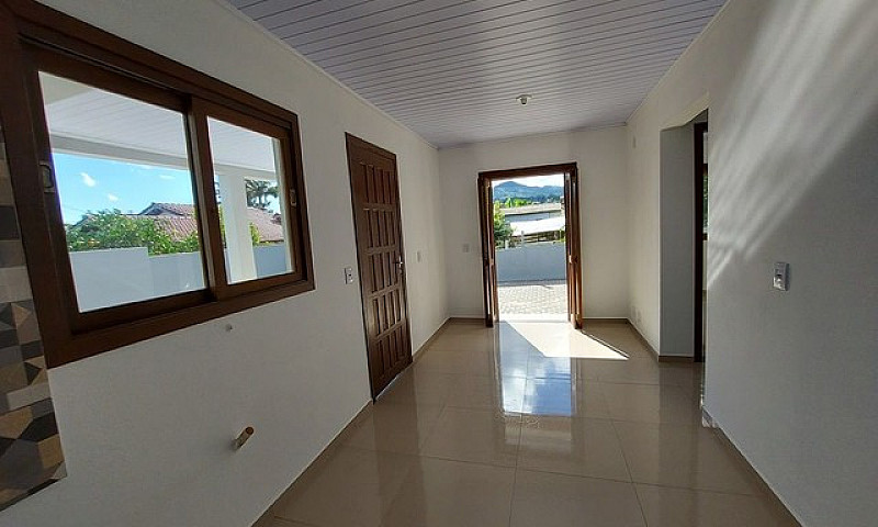 Casa Com 3 Dormitóri...