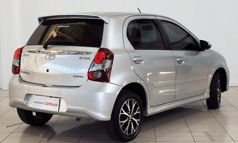 Toyota Etios 1.5 Pla...