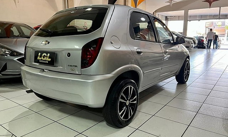 Chevrolet Celta 1.0L...