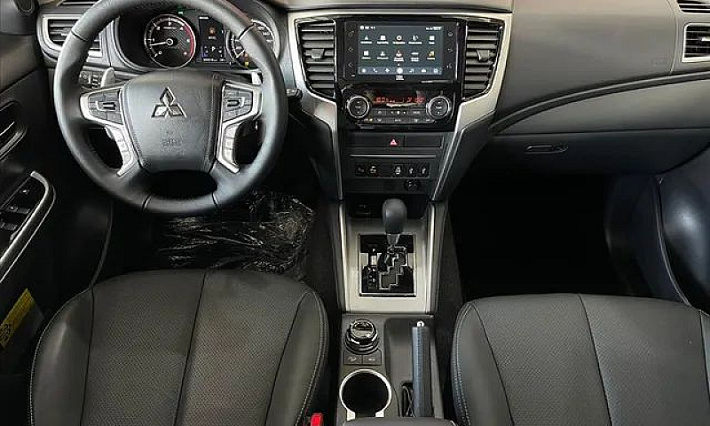 Mitsubishi L200 Trit...