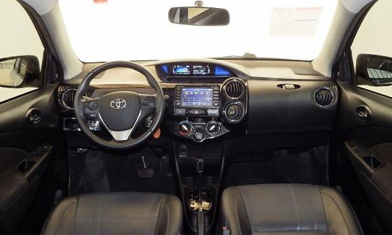 Toyota Etios 1.5 Pla...