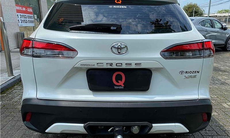 Toyota Corolla Cross...