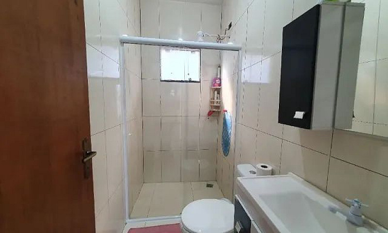 Casa Com 2 Dormitóri...