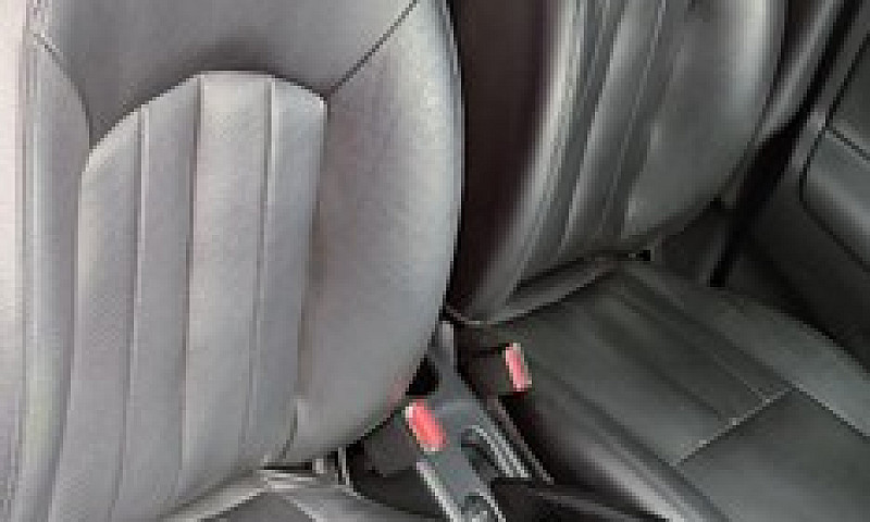 Nissan Versa 1.6 16V...