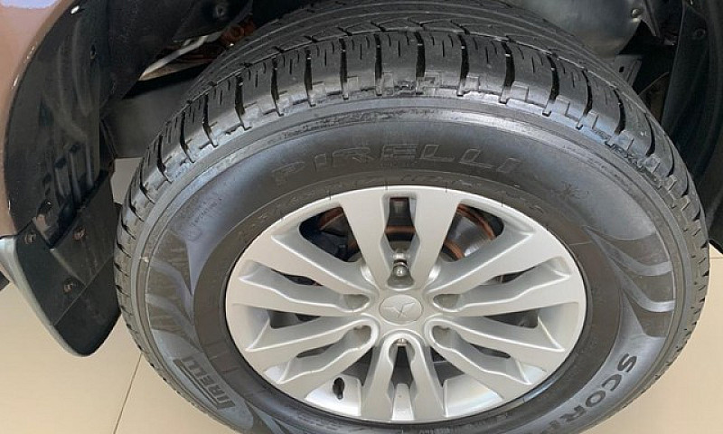Pajero 3.2 Hpe 4X4 7...