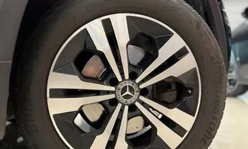 Mercedes Glb 200 Adv...