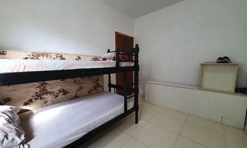 Casa Com 2 Dormitóri...