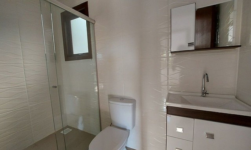 Casa Com 3 Dormitóri...