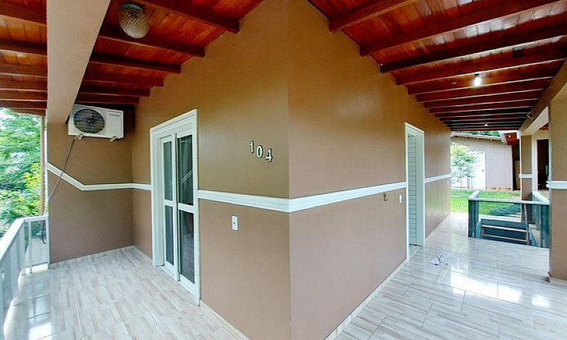 Casa Com 3 Dormitóri...