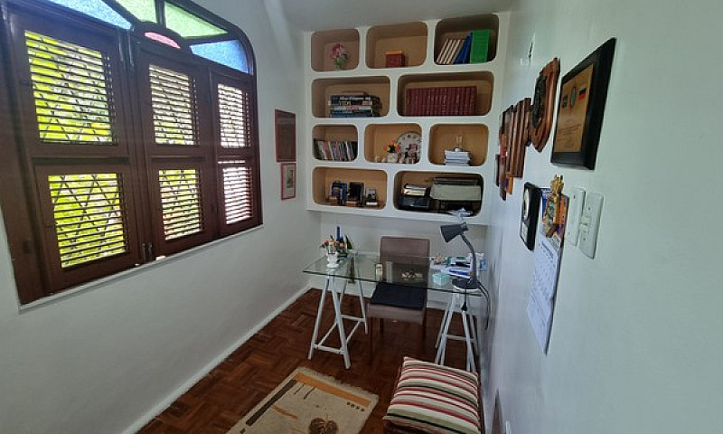 Casa Com 396 Metros²...