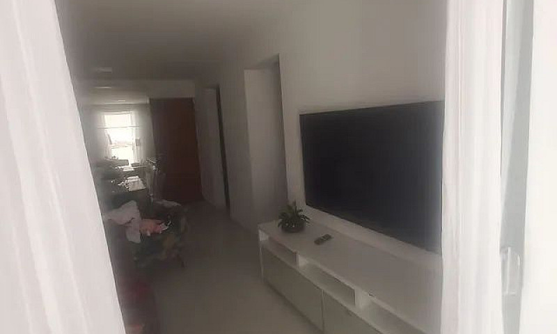 Alugo Apartamento...