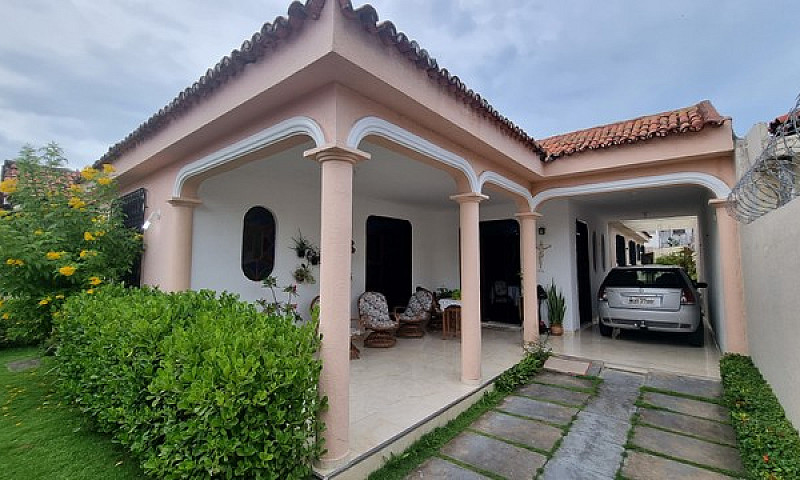 Casa Com 396 Metros²...