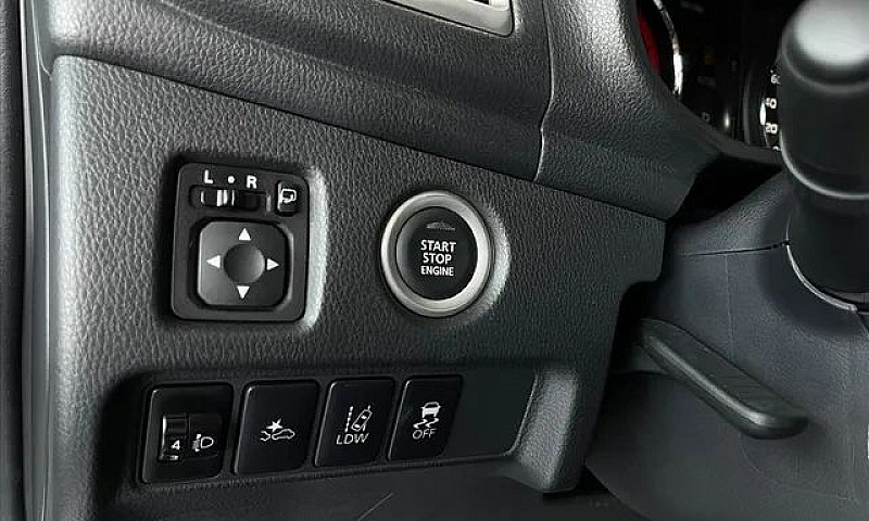 Mitsubishi L200 Trit...