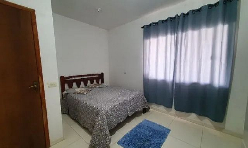 Casa Com 2 Dormitóri...