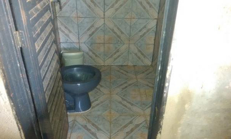 Casa Simples De 3 Qu...