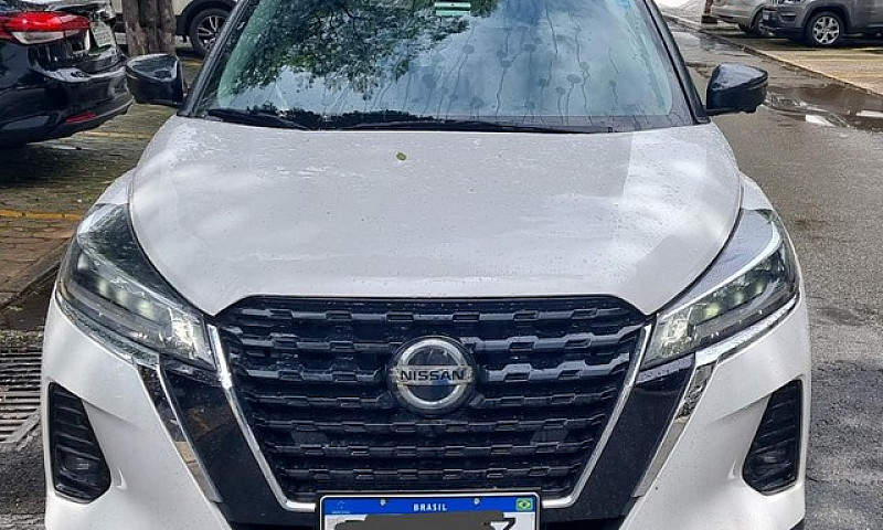 Nissan Kicks Exclusi...