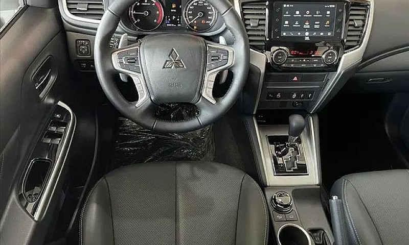 Mitsubishi L200 Trit...