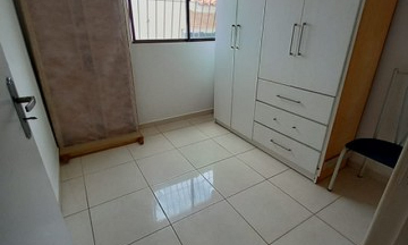 Alugo Excelente Priv...