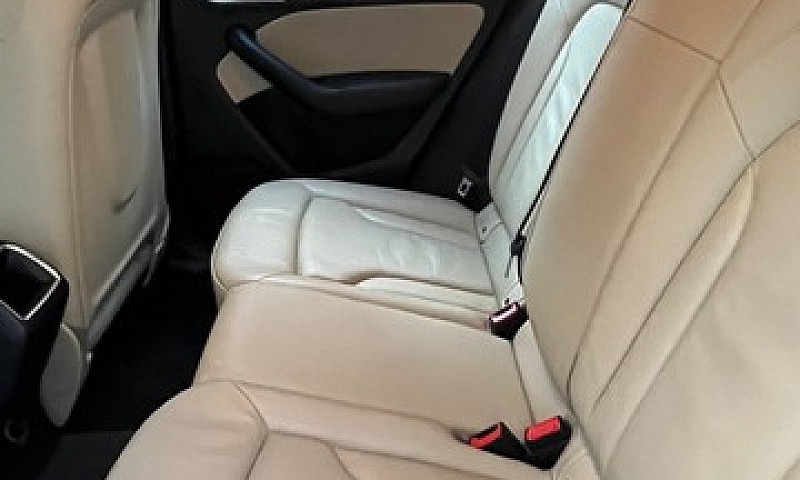 Audi Q3 Preta ...