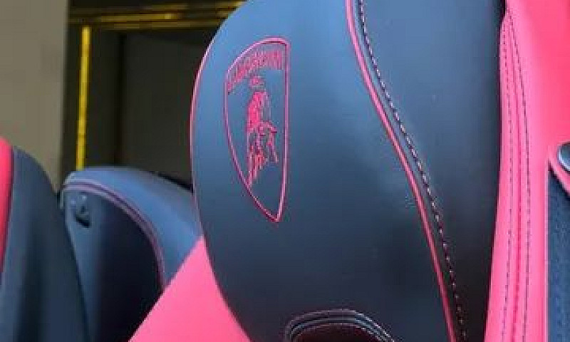 Lamborghini Huracan ...