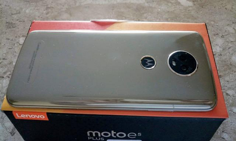 Moto E5 Plus Na Gara...