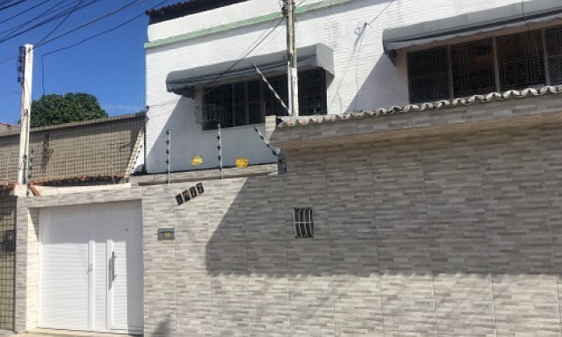 Alugo Quarto Para Mo...