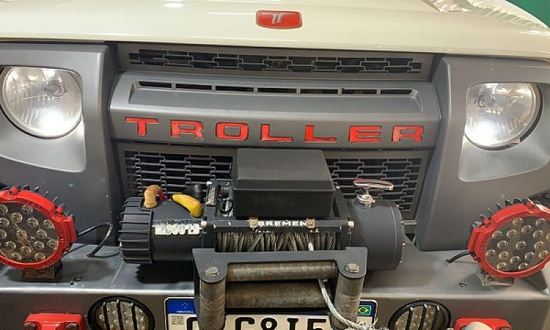 Troller T4 2016...