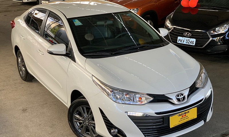 Toyota Yaris Sedan 1...