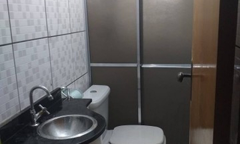 Alugo Casa De Fundos...