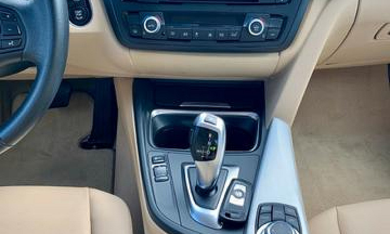 Bmw 320 - Interior C...