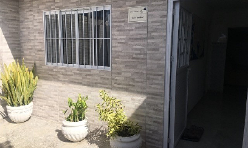 Alugo Quarto Para Mo...