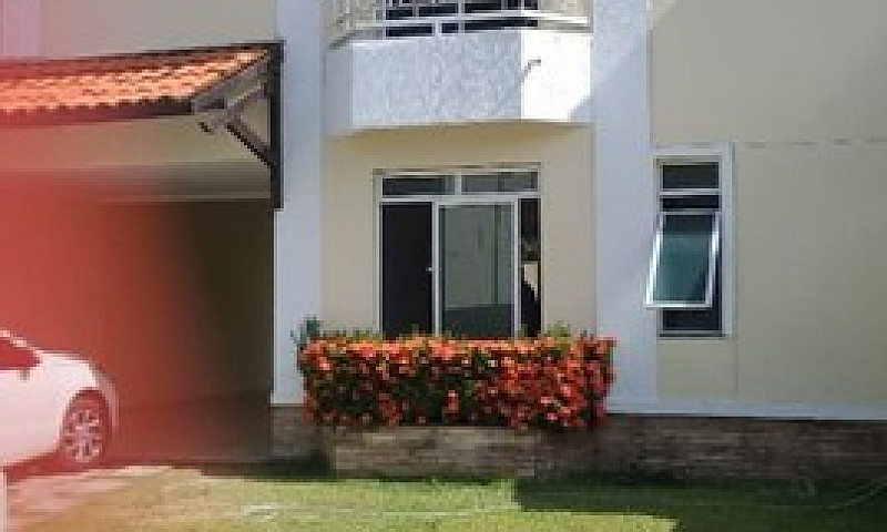 Casa Com 3 Dormitóri...