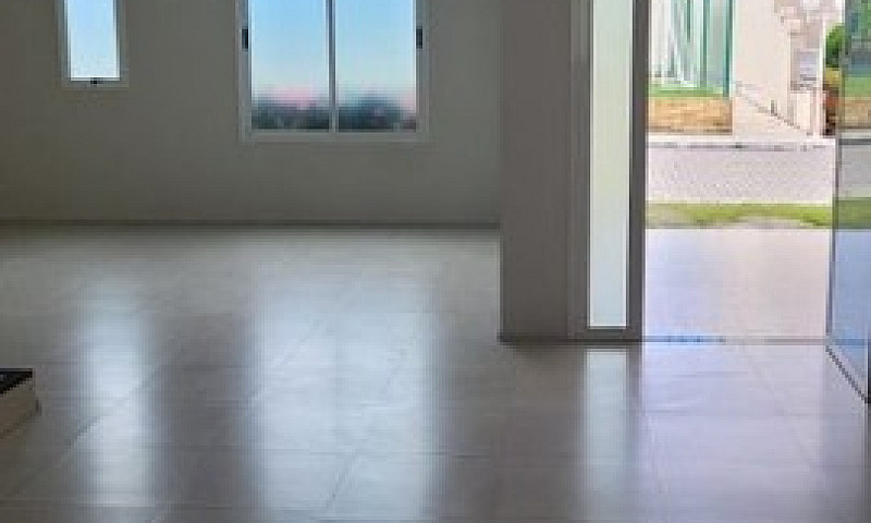 Casa Com 3 Dormitóri...