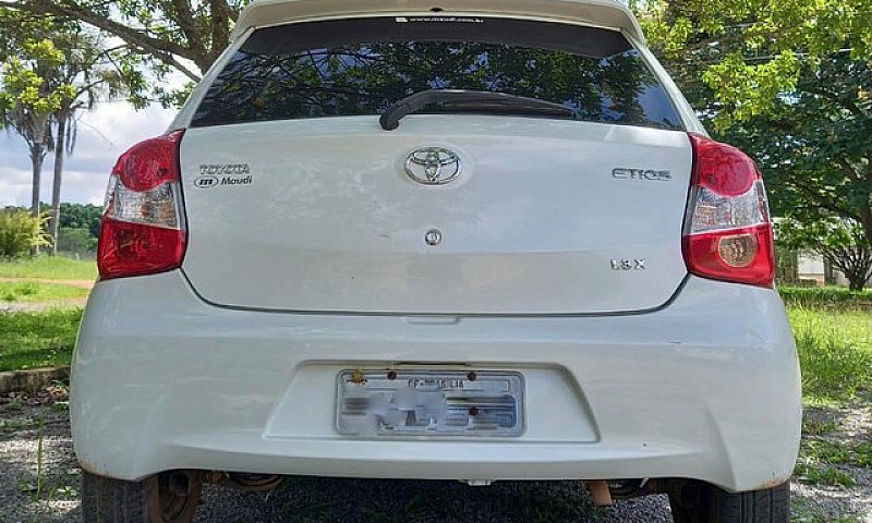 Toyota Etios Novíssi...