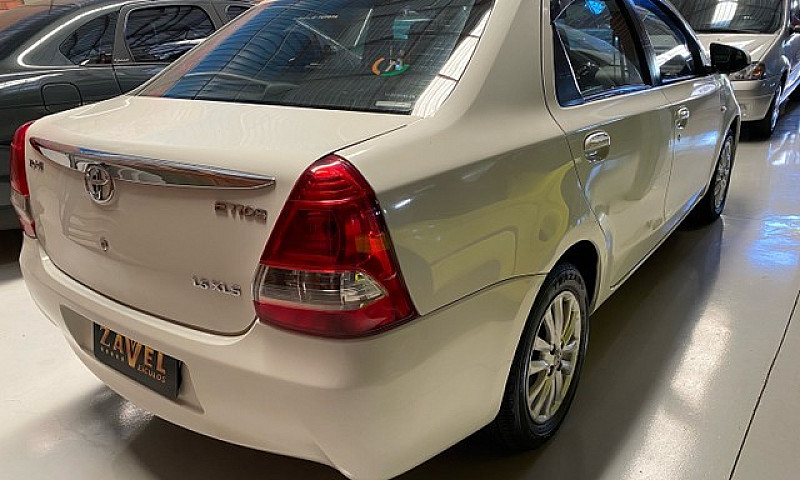 Etios 1.5 Xls Sedan ...