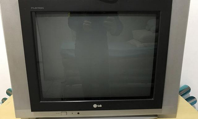 Televisão De Tubo Lg...